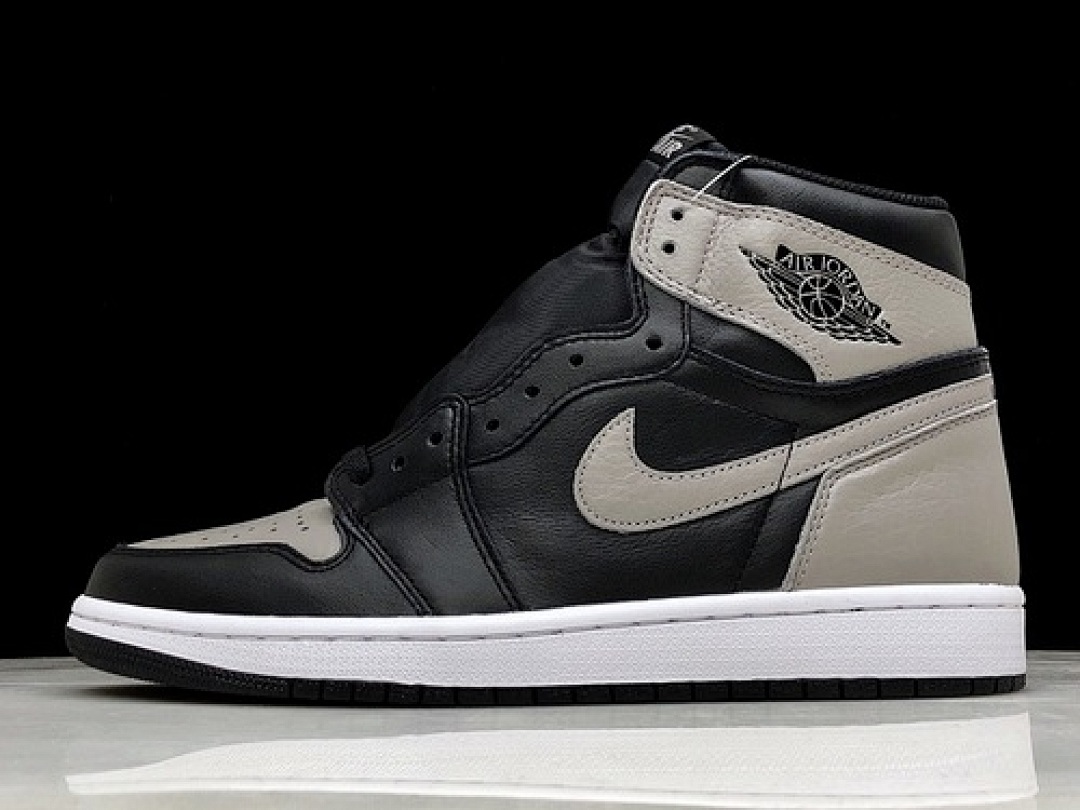 Jordan AIR Jordan 1 RETRO HIGH OG SHADOW BLACK/MEDIUM-GREY WHITE · 555088-013, photo 1