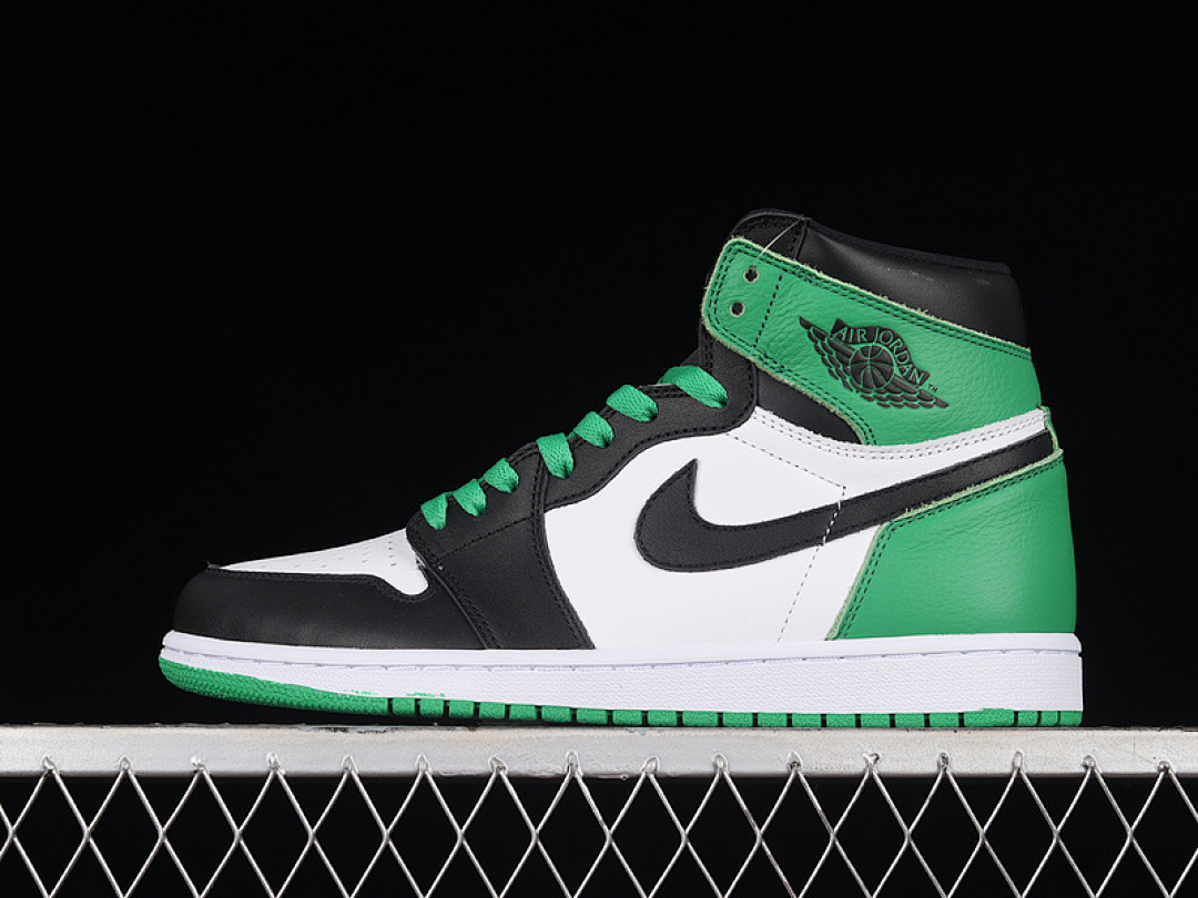 Jordan AIR Jordan 1 RETRO HIGH OG BLACK/LUCKY GREEN/WHITE · DZ5485-031, photo 1