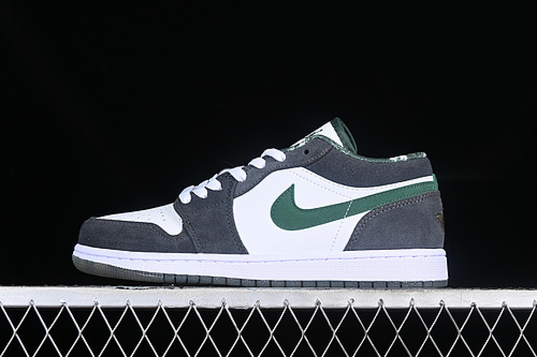 Jordan [309192-131]-[AIR JORDAN 1 RETRO LOW WHITE/DEEP FOREST-LIGHT GRGAPHITE]-[MAN:39-46], photo 1