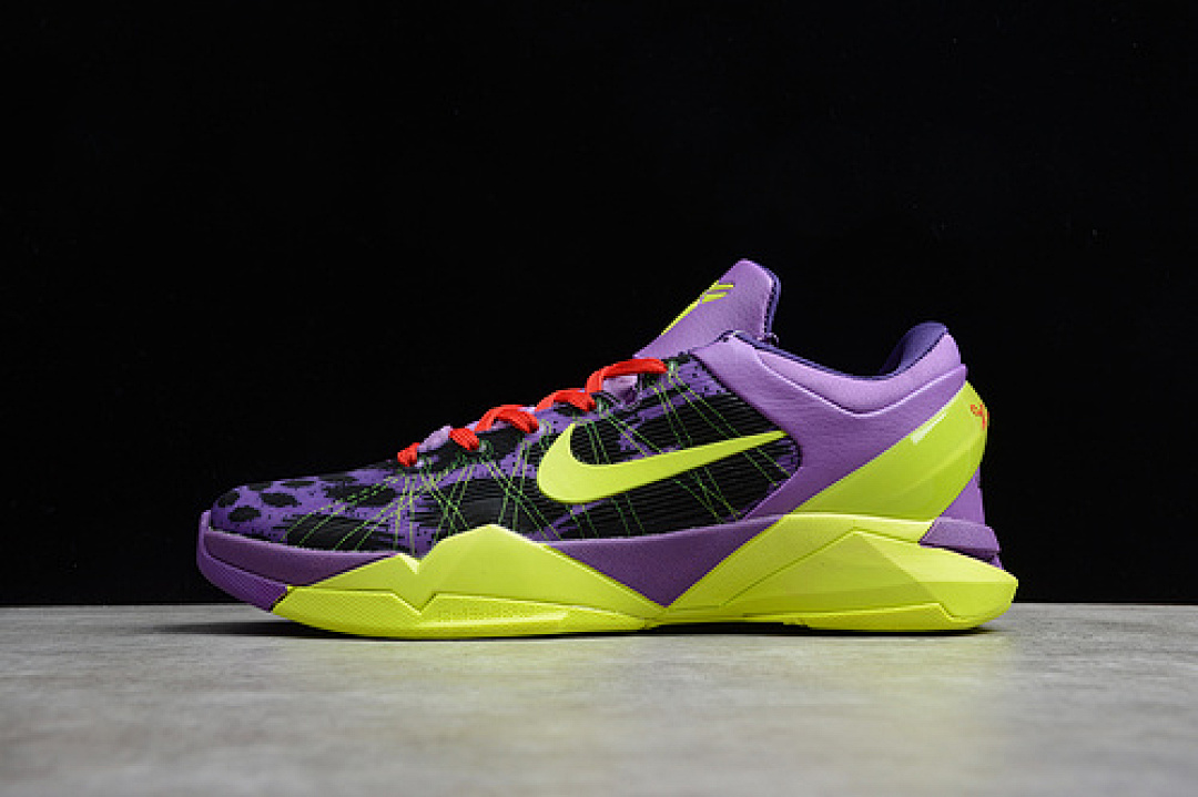 Nike Nike ZOOM KOBE 7 SUPREME CHRISTMAS VIOLET POP/VOLT-INK-ACTION RED · 488244-500, photo 1