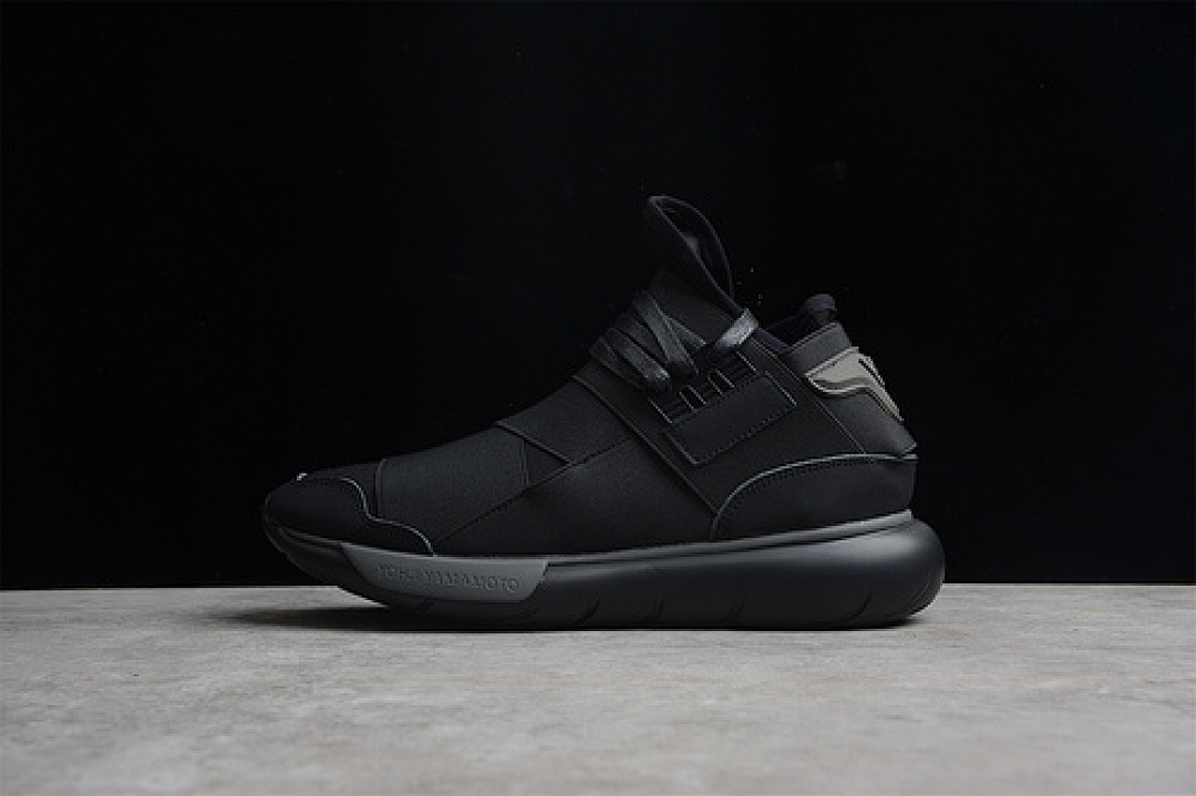 Y-3 [S4733]-[Y-3 QASA HIGH CORE BLACK/CORE BLACK]-[WOMAN:36-39]-[MAN:40-45], photo 1