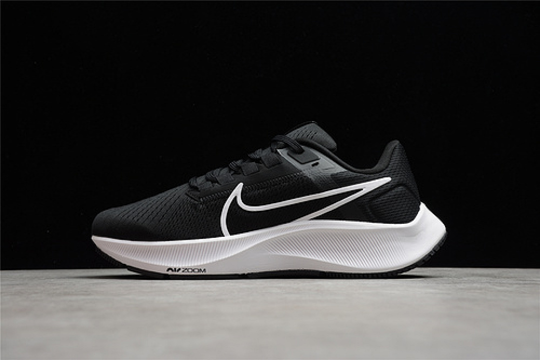 Nike Nike AIR ZOOM PEGASUS 38 BLACK/ANTHRACITE/VOLT/WHITE · CW7356-002, photo 1
