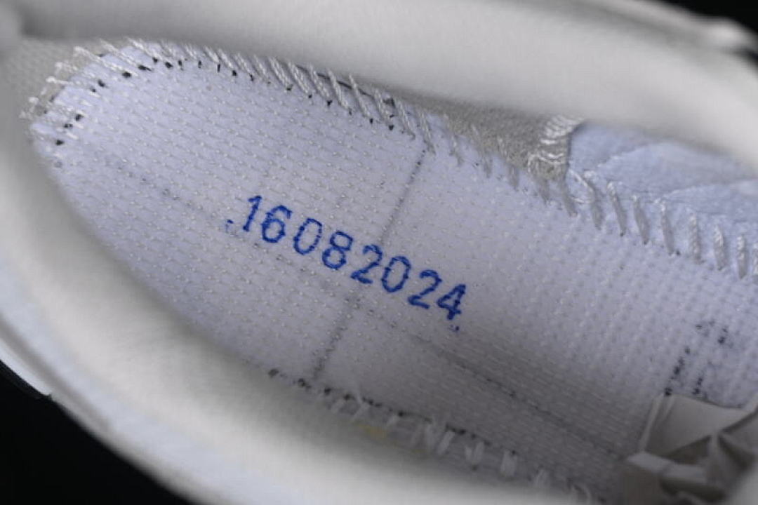 On Running [477919-22]-[OUTDOOR TRAIL RUNNING SHOES BEIGE/GREY/WHITE/BLACK]-[WOMAN:36-39]-[MAN:40-46] - Image 5