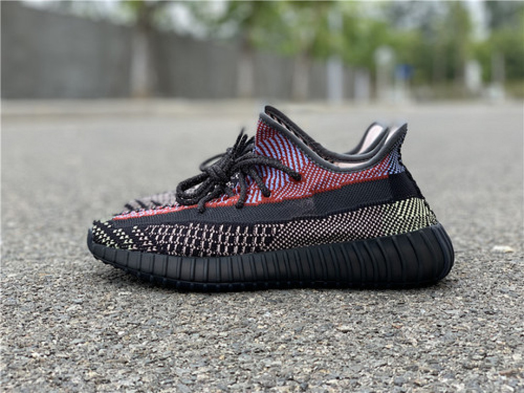 Adidas Adidas HUPU YEEZY BOOST 350 V2 YECHEIL/YECHEIL/YECHEIL NON-REFLECTIVE · FW5190, photo 1