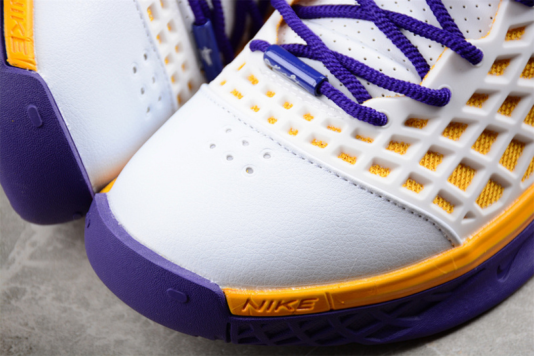Nike [318050-191]-[ZOOM KOBE III 3 SL PROTRO MVP WHITE/PURPLE/GOLD]-[MAN:40-46] - Image 9