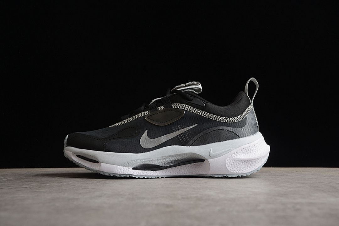 Unbranded [DJ6945-005]-[SPARK BLACK/PURE PLATINUM/WHITE/METALLIC SILVER]-[WOMAN:36-39]-[MAN:40-45], photo 1