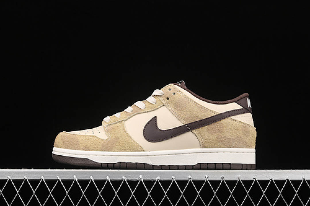 Unbranded [DH7913-200]-[DUNK LOW PREMIUM 'ANIMAL PACK (CHEETAH' BEACH/BAROQUE BROWN]-[UNISEX:36-46]), photo 1