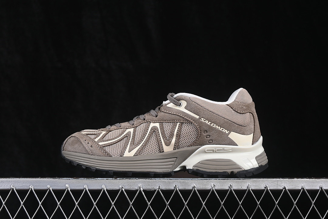 On Running On Running XT WHISPER TRAIL RUNNING SHOES BROWN/CHOCOLATE · 479959-23, photo 1