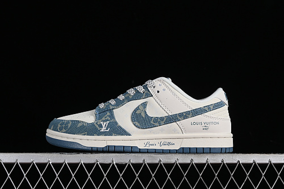 Nike DUNK LOW SB L*V WHITE/GREY/BLUE · XP3802-336, photo 1