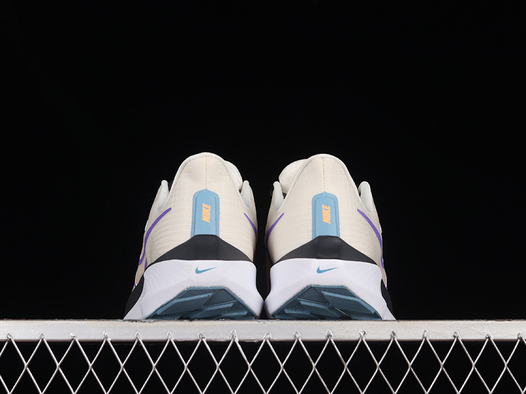 Nike [DH4071-006]-[AIR ZOOM PEGASUS 39 WHITE/PURPLE/BLACK]-[MAN:39-45] - Image 13
