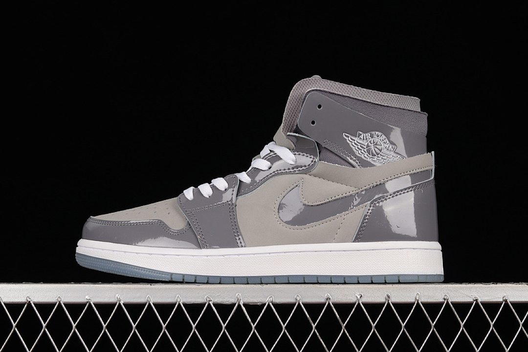 Jordan [DQ0659-005]-[AIR JORDAN 1 ZOOM CMFT GREY/LIGHT GREY/WHITE]-[WOMAN:36-39]-[MAN:40-46], photo 1