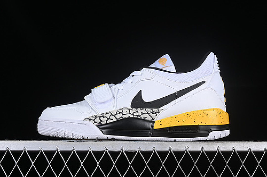 Jordan AIR Jordan LEGACY AJ312 LOW WHITE/BLACK/YELLOW · CD7069-107, photo 1