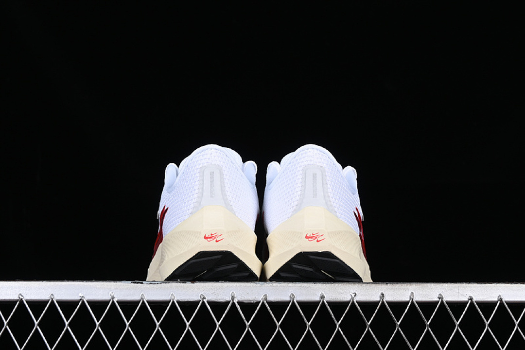 Nike [FB7703-100]-[AIR ZOOM PEGASUS 40 WHITE/GREY/BLACK/RED]-[WOMAN:36-40] - Image 13