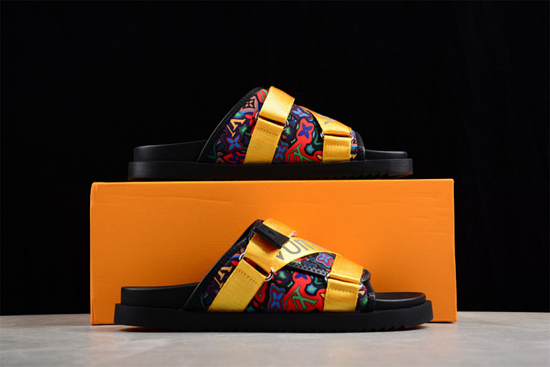 Louis Vuitton [L*V COMFORTABLE CASUAL COOL SLIPPERS BLACK/GOLD]-[MAN:38-45] - Image 2