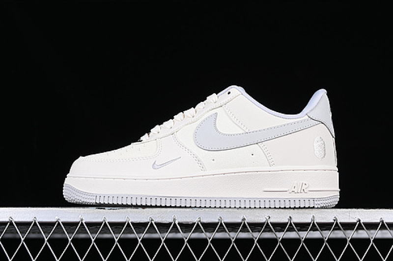 Nike Nike AIR FORCE 1 07 LOW OFF WHITE/GREY · BS9055-748, photo 1