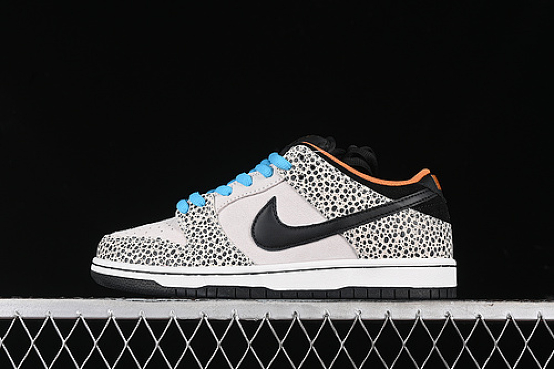 Unbranded [FZ1233-002]-[SB DUNK LOW PRO ELECTRIC PHANTOM/BLACK/MONARCH/SUMMIT WHITE/CHLORINE (BLUE]), photo 1