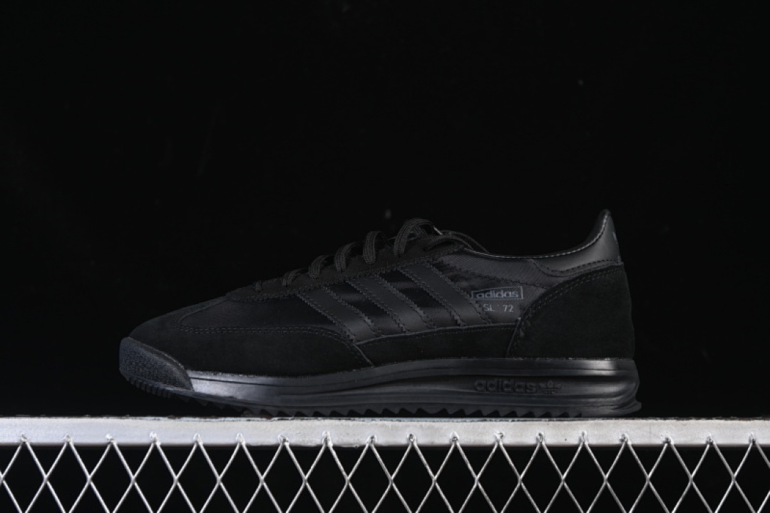 Unbranded [IH8019]-[SL 72 RS CORE BLACK/CORE BLACK/CARBON]-[WOMAN:36-39]-[MAN:40-45], photo 1
