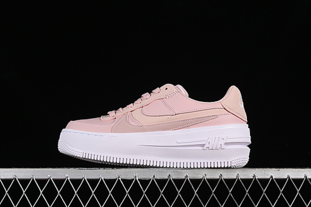 Nike Nike AIR FORCE 1 PLT AF ORM PINK OXFORD/WHITE/LIGHT SOFT PINK · DJ9946-602, photo 1