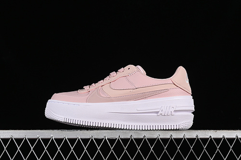 Nike Nike AIR FORCE 1 PLT AF ORM PINK OXFORD/WHITE/LIGHT SOFT PINK · DJ9946-602, photo 1