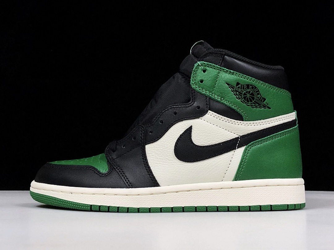 Jordan AIR Jordan 1 RETRO HIGH OG PINE GREEN/BLACK · 555088-302, photo 1