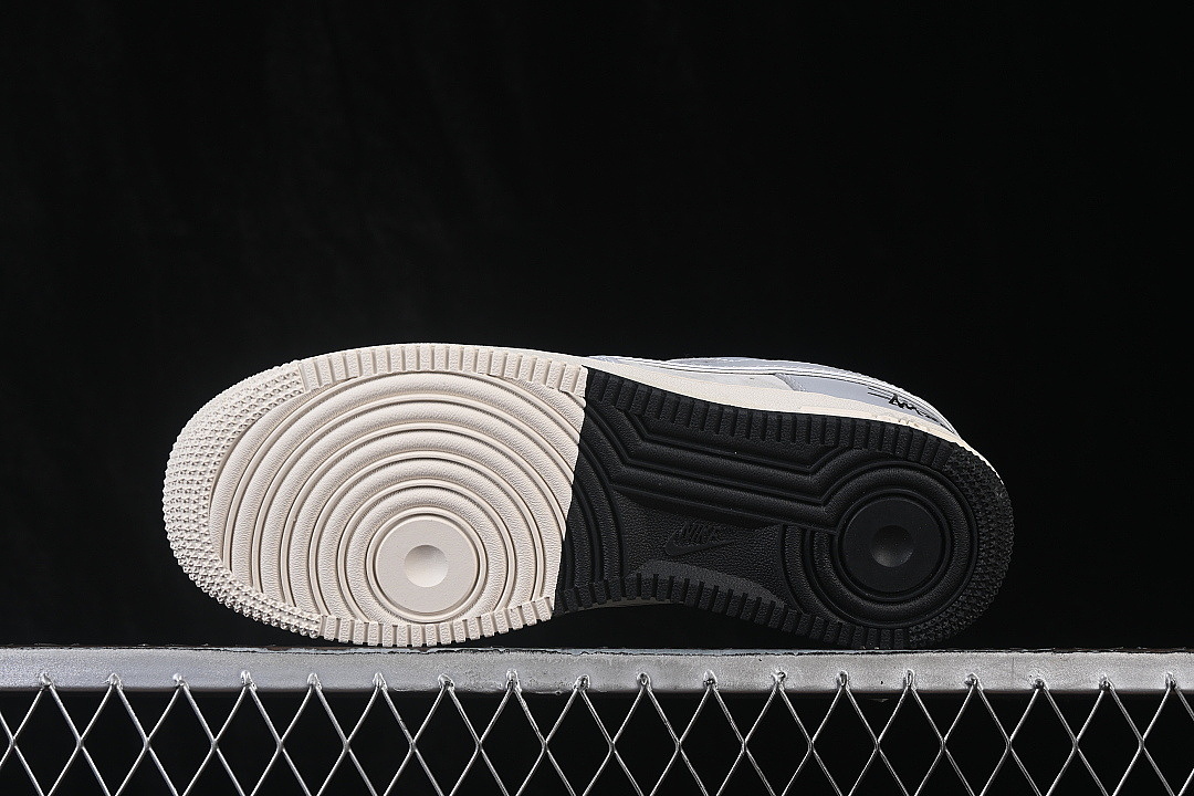 Nike [DN1688-818]-[AIR FORCE 1 07 LOW CASUAL SNEAKERS BLUE/GREY/BLUE]-[WOMAN:36-39]-[MAN:40-45] - Image 15