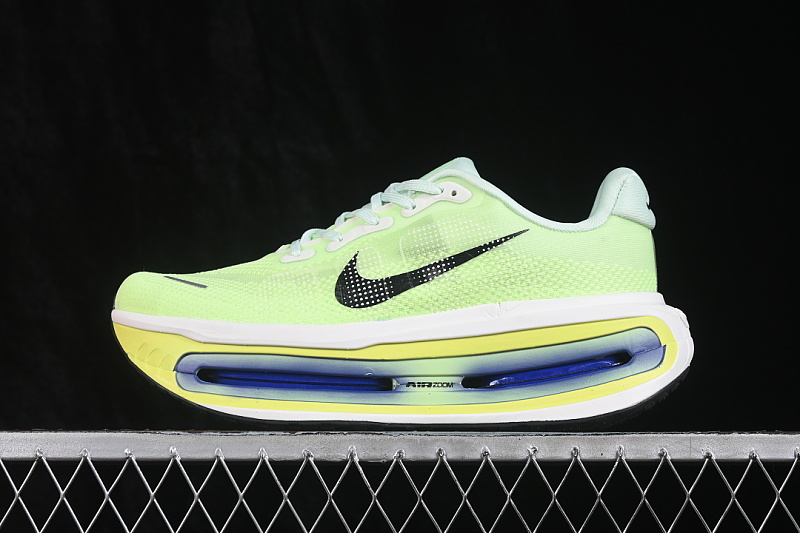 Nike Nike VOMERO PREMIUM VOLT TINT/SAPPHIRE/VOLT/BLACK SPRUCE · HQ2050-702, photo 1