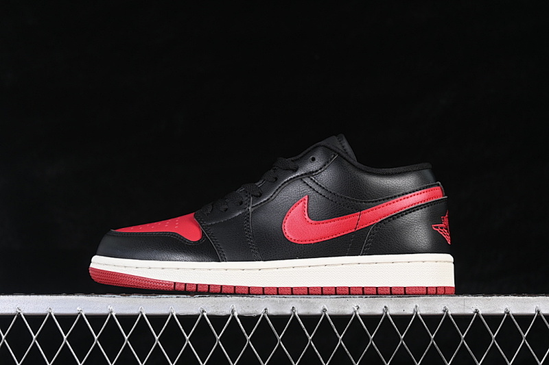 Jordan Jordan 1 LOW BLACK/SAIL/GYM RED · DC0774-061, photo 1
