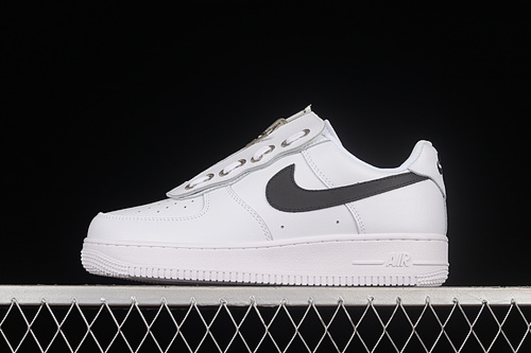 Nike Nike AIR FORCE 1 07 LOW WHITE/BLACK/WHITE · DC8875-101, photo 1