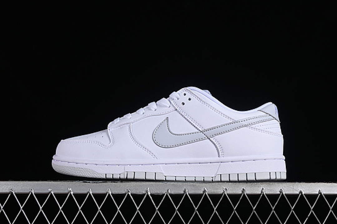 Unbranded [DV0831-101]-[DUNK LOW SB WHITE/PURE PLATINUM]-[WOMAN:36-39]-[MAN:40-46], photo 1