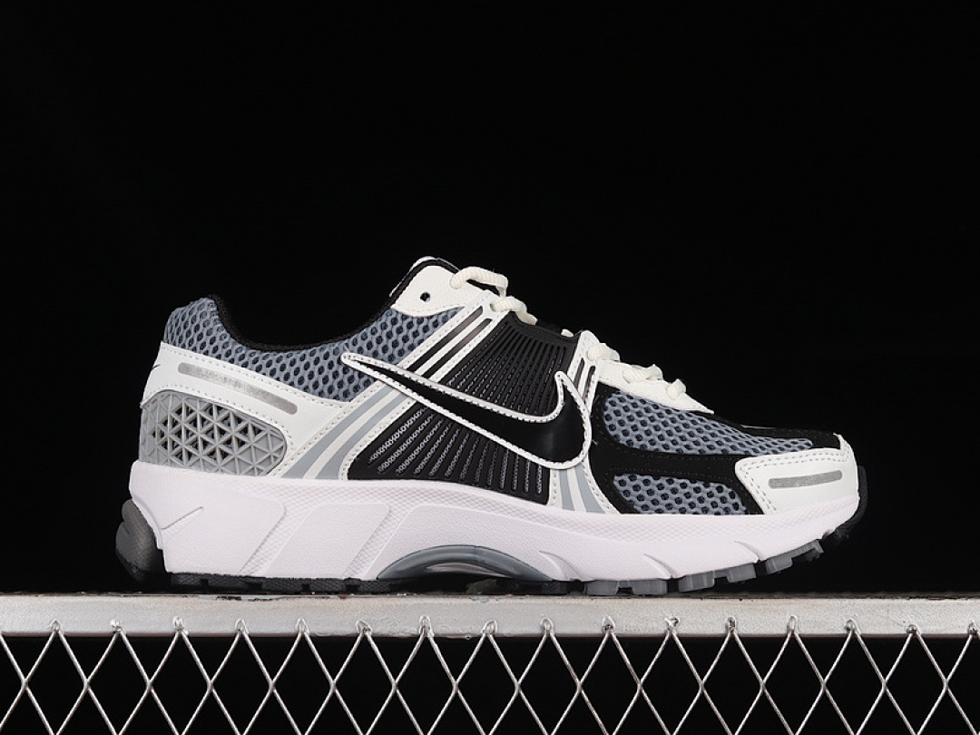 Nike [CL1694-001]-[ZOOM VOMERO 5 BLACK/WHITE/LIGHT GREY]-[WOMAN:36-39]-[MAN:40-45] - Image 16