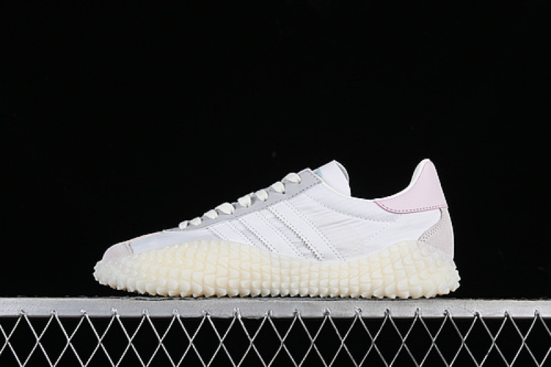 ORIGINALS COUNTRY KAMANDA TRIPLE WHITE/WHITE/WHITE · G27825, photo 1