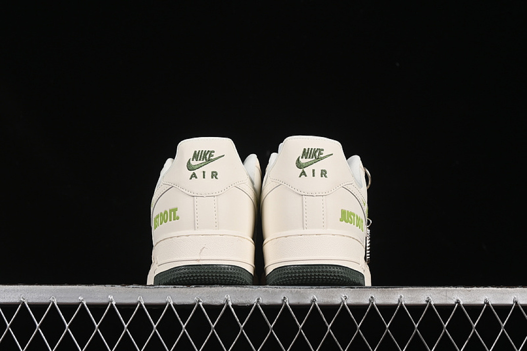 Nike [DF0188-056]-[AIR FORCE 1 07 LOW JUST DO IT WHITE/GREEN]-[WOMAN:36-39]-[MAN:40-45] - Image 14