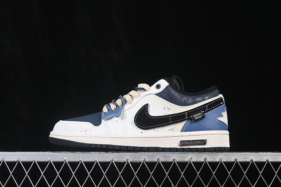Jordan AIR Jordan 1 LOW AJ1 BASKETBALL SHOES WHITE/BLACK · 553558-081, photo 1
