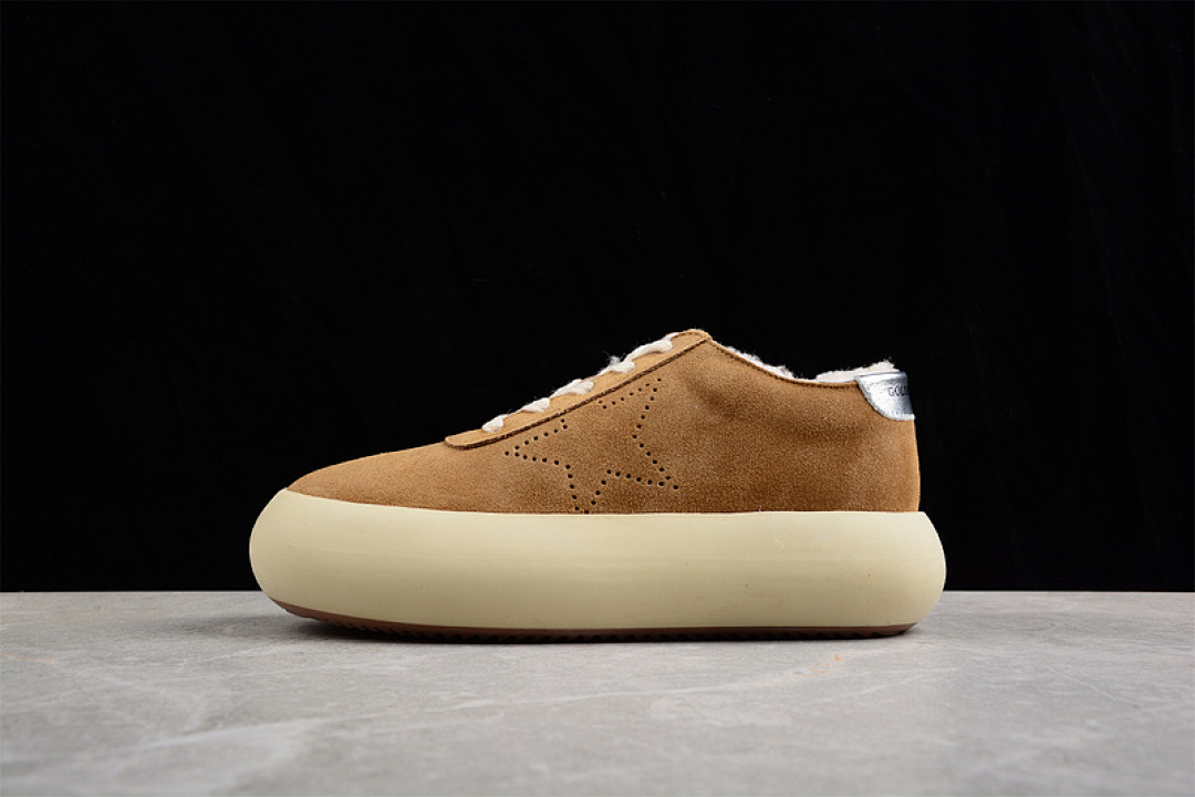 Golden Goose [GOLDEN GOOSE SUPER GGDB 2023SS LIGHT BROWN/WHITE/BEIGE]-[WOMAN:35-40], photo 1