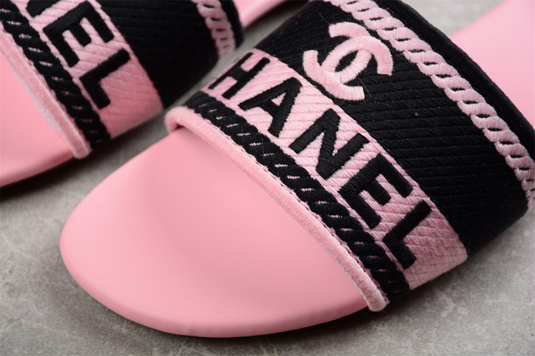 Chanel [EMBROIDERED SLIPPERS PINK/BLACK]-[WOMAN:34-40] - Image 5
