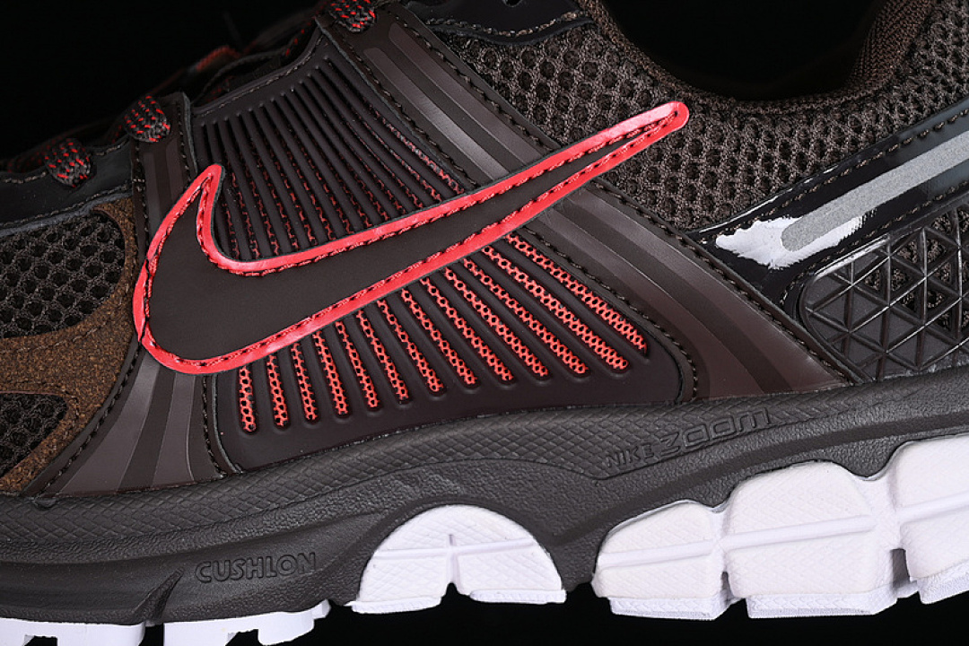 Nike [FN3420-200]-[ZOOM VOMERO 5 MS WHITE/BLACK/RED]-[WOMAN:36-39]-[MAN:40-45] - Image 8