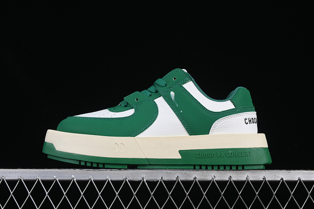 Unbranded [CHOCO CONCERT WHITE/GREEN]-[WOMAN:35-39]-[MAN:40-45], photo 1