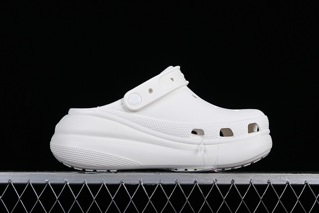 Crocs [CROCS DUAL USE BEACH HOLE SHOES WHITE]-[WOMAN:34-39]-[MAN:40-46] - Image 9