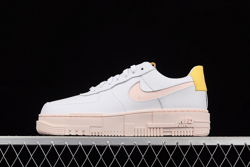Nike Nike AIR FORCE 1 PIXEL WHITE/SAIL/ORANGE PEARL/ARCTIC ORANGE · DM3054-100, photo 1