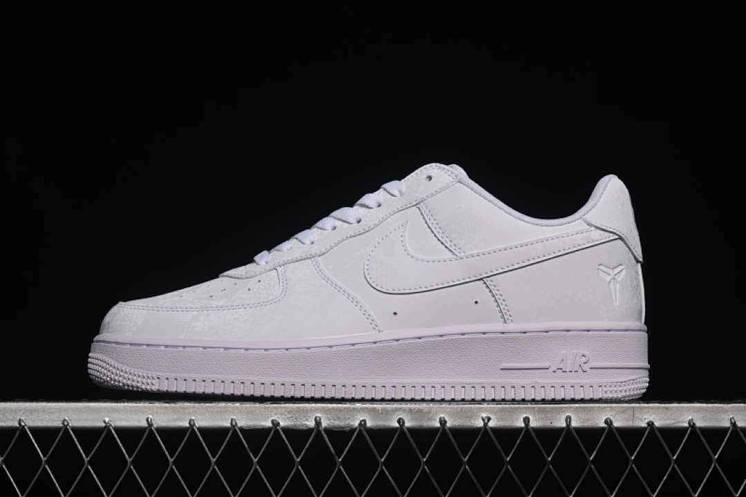 Nike Nike KOBE AIR FORCE 1 07 LOW WHITE · IB0018-100, photo 1