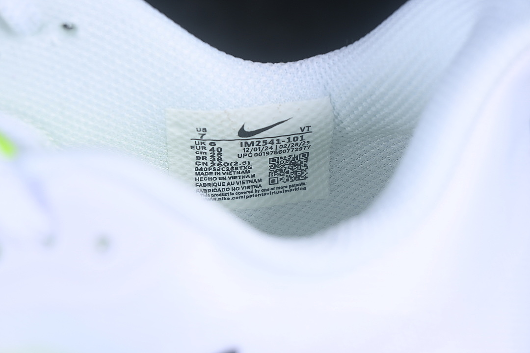 Nike [IM2541-101]-[AIR ZOOM PEGASUS PLUS LIGHTWEIGHT SHOES GREEN/WHITE]-[WOMAN:36-39]-[MAN:40-45] - Image 5