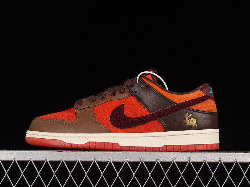 Nike DUNK LOW YEAR OF THE RABBIT BROWN/ORANGE · FD4203-661, photo 1