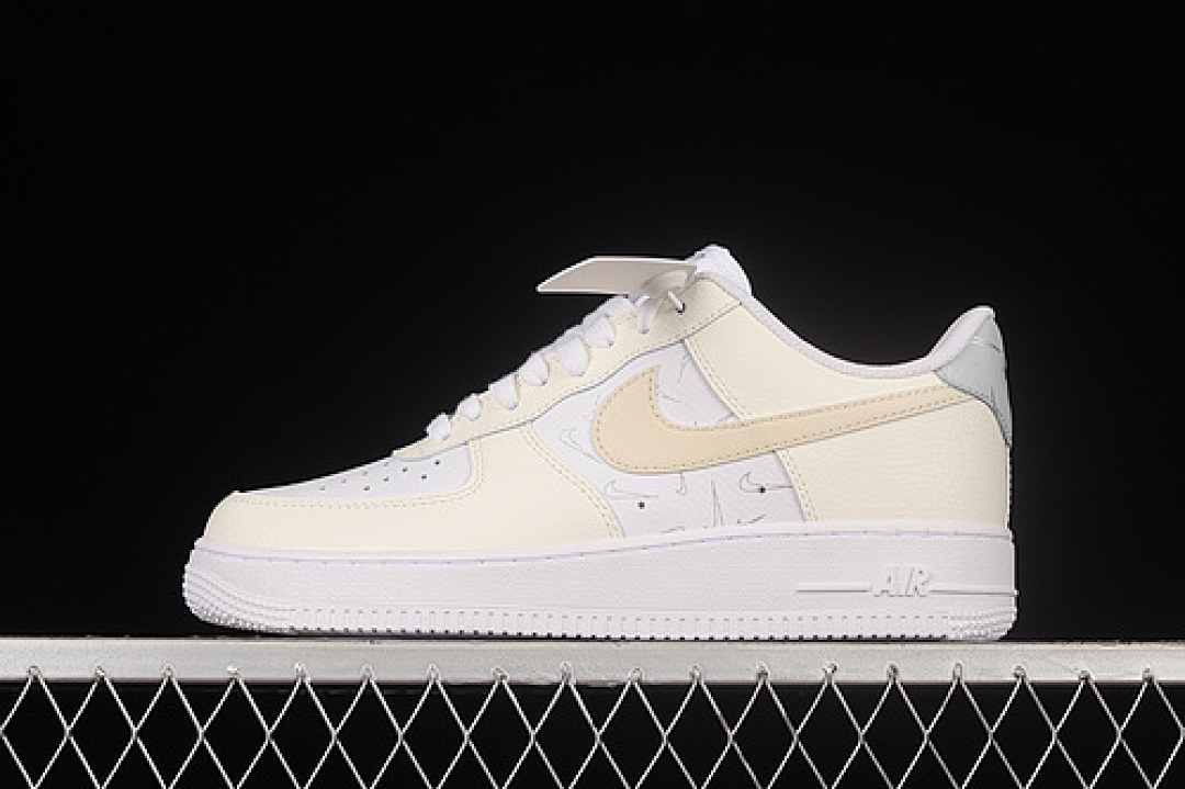 Nike [DR7857-100]-[AIR FORCE 1 07 LOW MINI CHECKS WHITE/PURE PLATINUM]-[WOMAN:36-39]-[MAN:40-45], photo 1