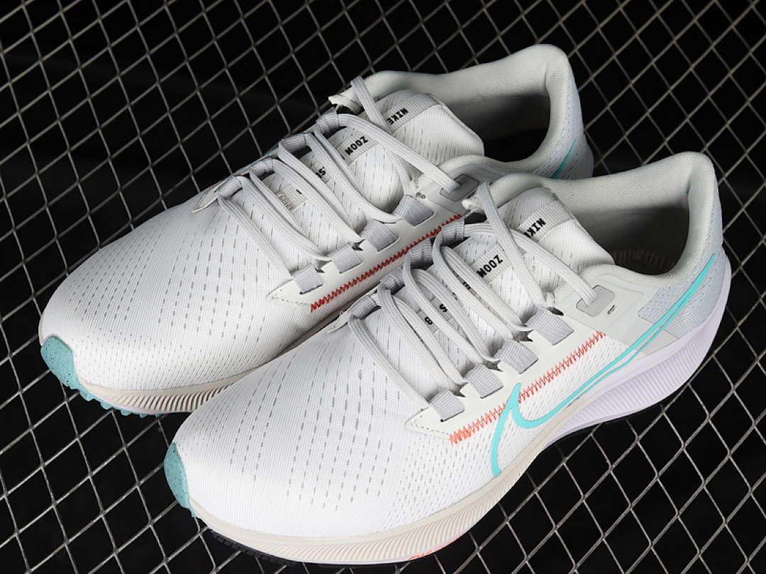 Nike [CW7356-105]-[AIR ZOOM PEGASUS 38 WHITE/WHITE/BLUE]-[MAN:39-45] - Image 10