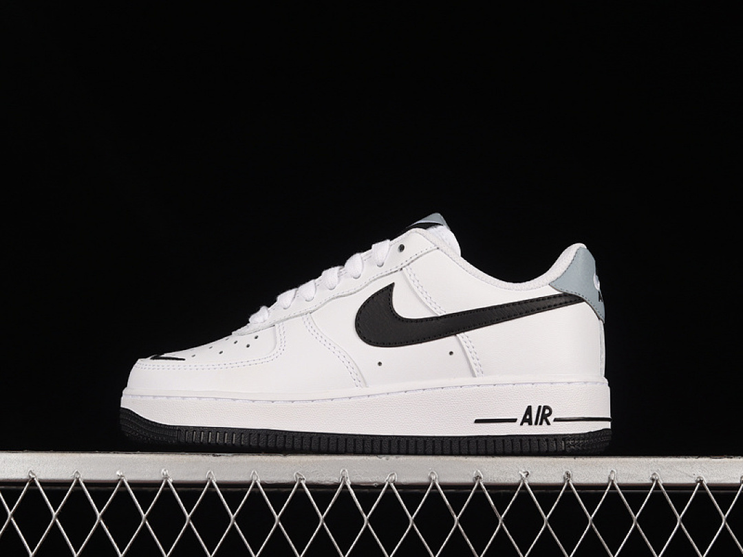 Nike [CT5531-100]-[AIR FORCE 1 LOW LV8 GS WHITE/BLACK/WHITE]-[WOMAN:35.5-39]-[MAN:40-45], photo 1