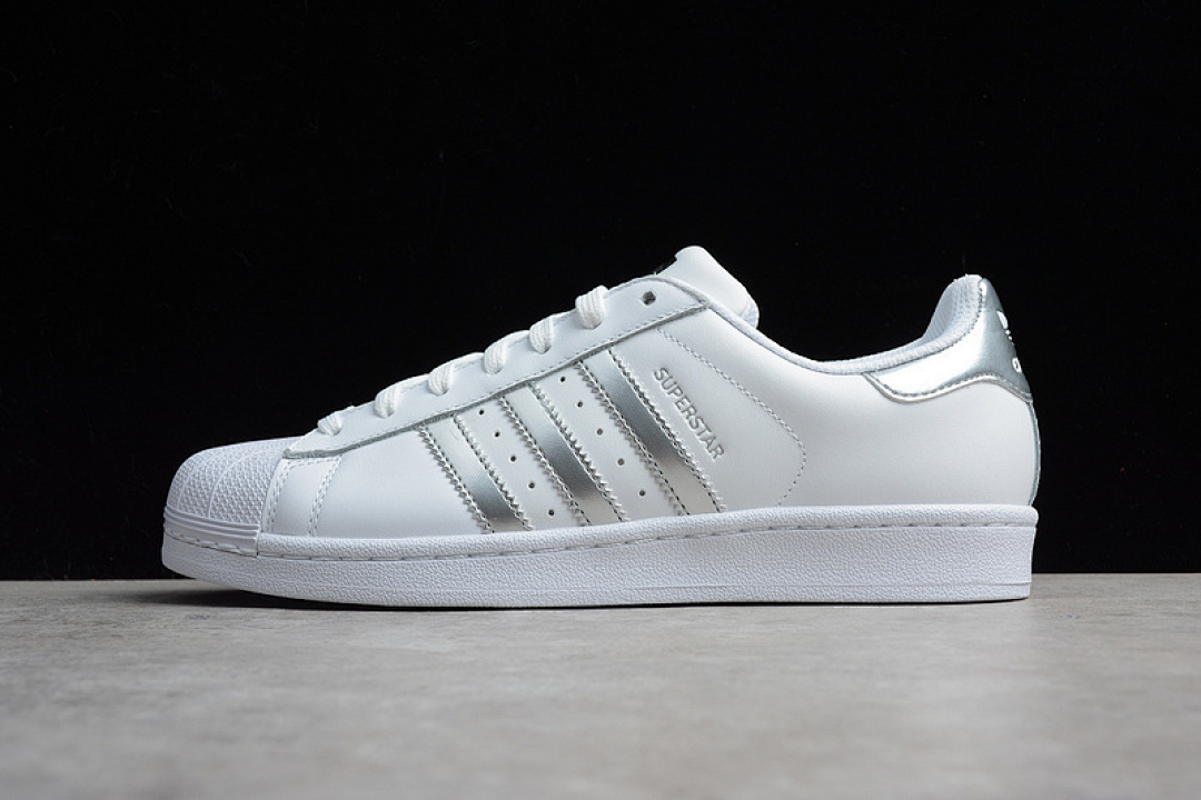 Unbranded [AQ3091]-[AD SUPERSTAR CLASSIC WHITE/SILVER METALLIC]-[WOMAN:36-39 1/3]-[MAN:40-44]-[OG00124], photo 1