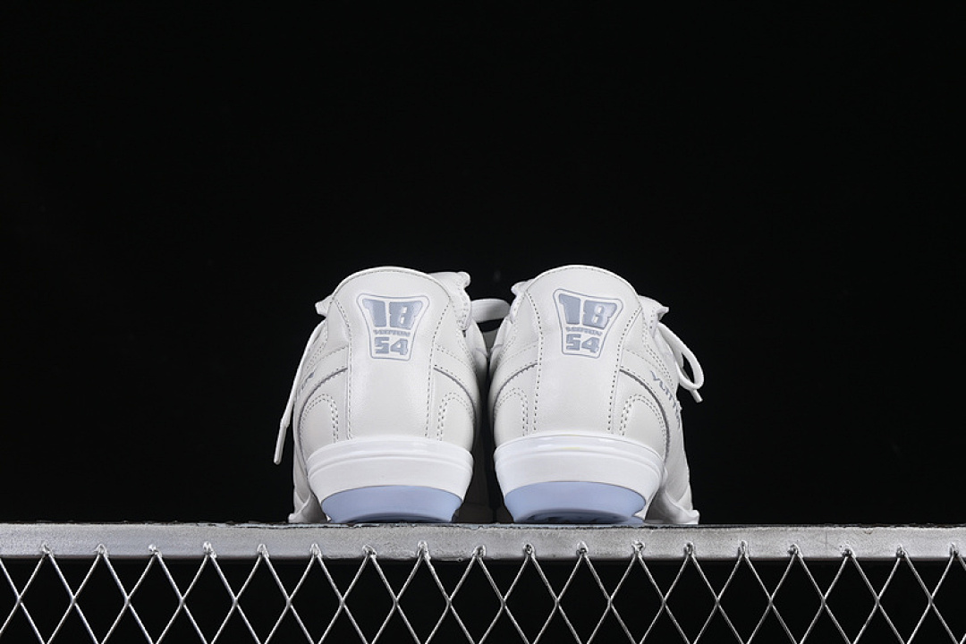 Louis Vuitton [LOUIS VUITTON FOOTPRINT SOCCER 2025 WHITE/BLUE]-[WOMAN:35-39]-[MAN:40-46] - Image 14