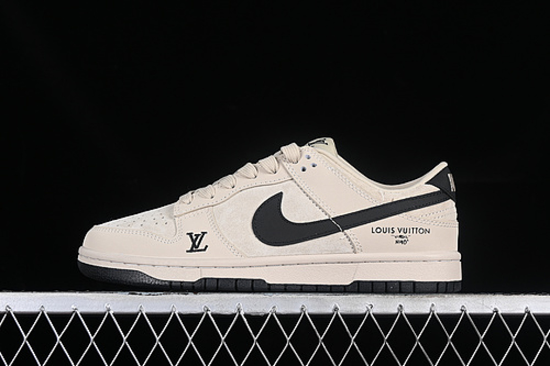 Unbranded [XQ5180-315]-[SB DUNK LOW L*V GREY/BLACK]-[WOMAN:36-39]-[MAN:40-45], photo 1