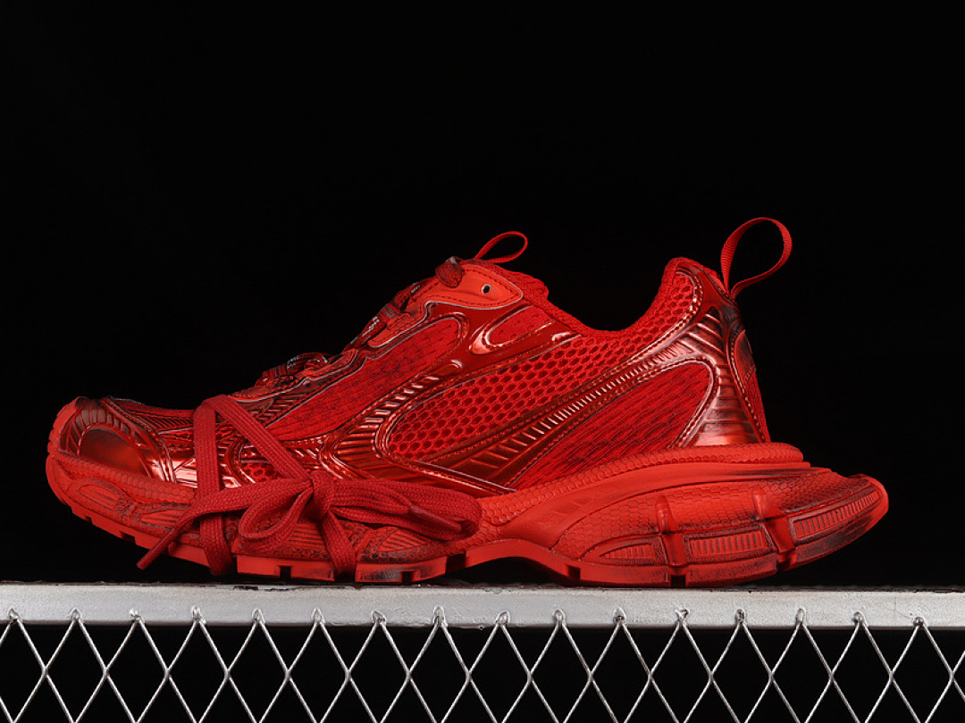 Kith [W3RB16000]-[BA*LEN*CIAGA RUNNER KITH FOUR COLOR RED/BLACK]-[WOMAN:35-39]-[MAN:40-46], photo 1