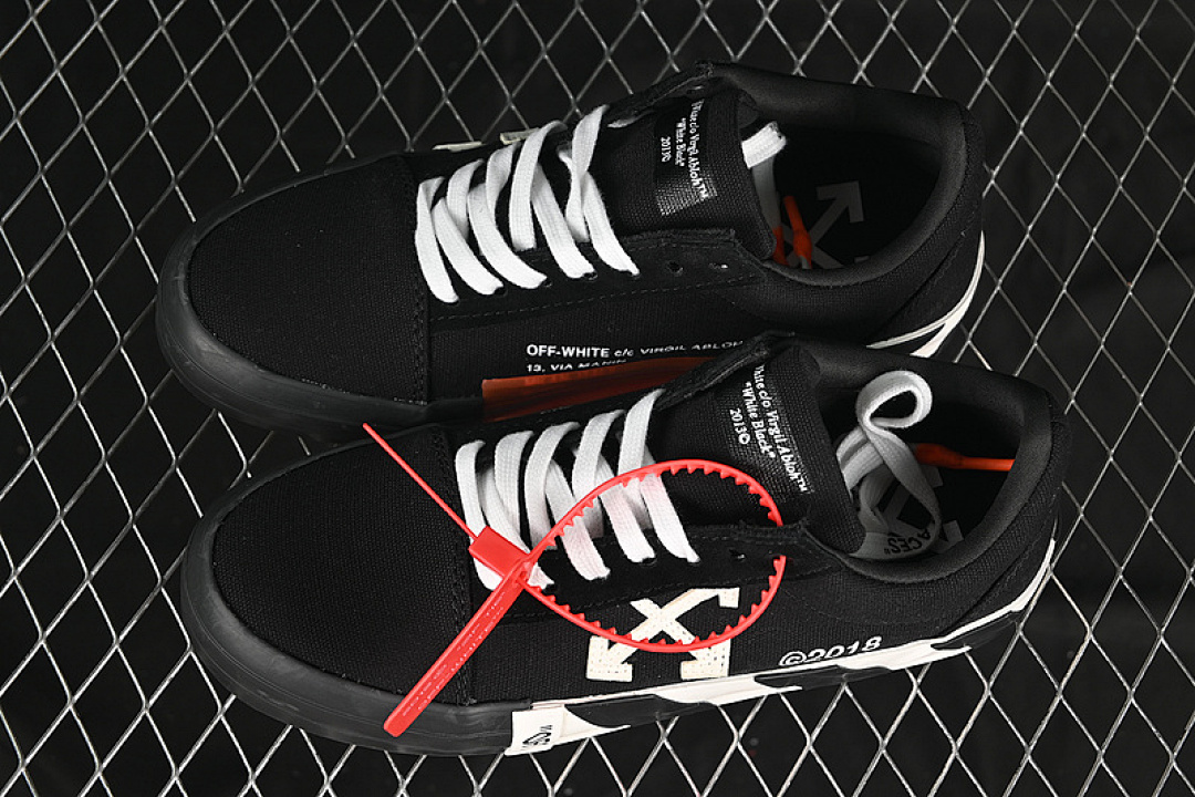 Off-White [OFF-WHITE GYM SHOES LOVERS BLACK/WHITE]-[WOMAN:36-39]-[MAN:40-47] - Image 11